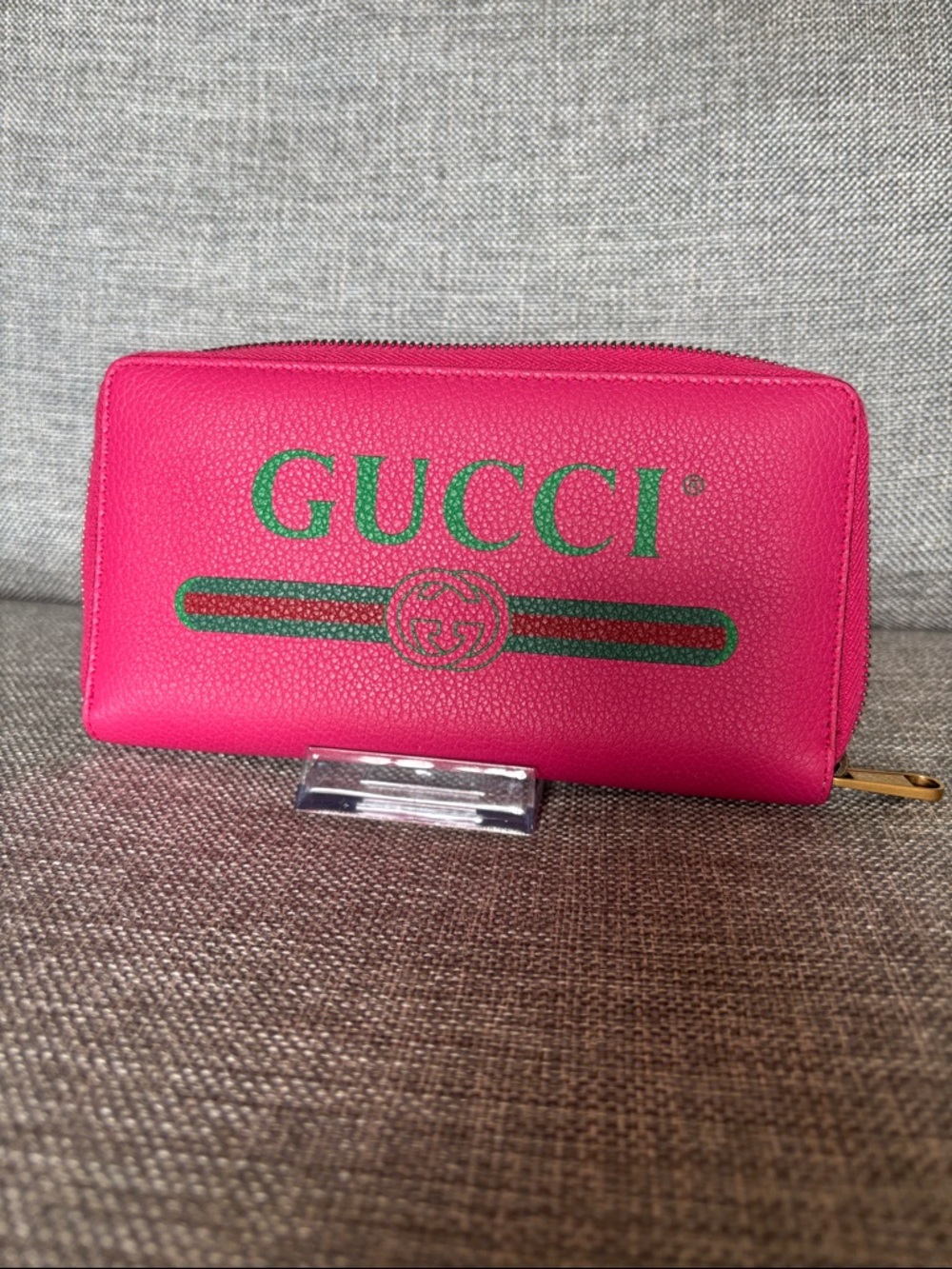 Gucci Hot Pink Leather Zip Wallet with Green Logo